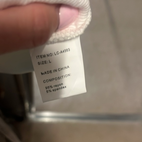 L/C Collection Sparkle Tank Top - Picture 5 of 5